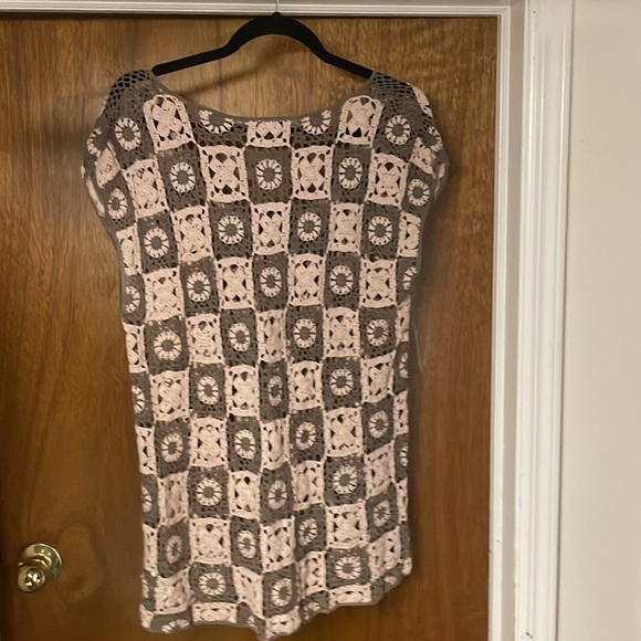 Forever 21 crocheted sweater - Picture 2 of 4